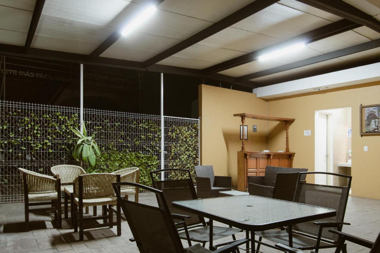 Oaxaca Hotel Guiva Aeropuerto מראה חיצוני תמונה