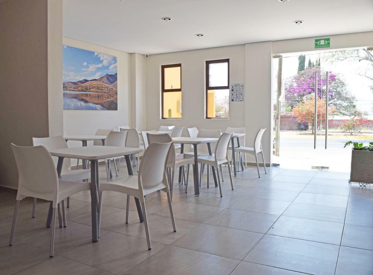Oaxaca Hotel Guiva Aeropuerto מראה חיצוני תמונה